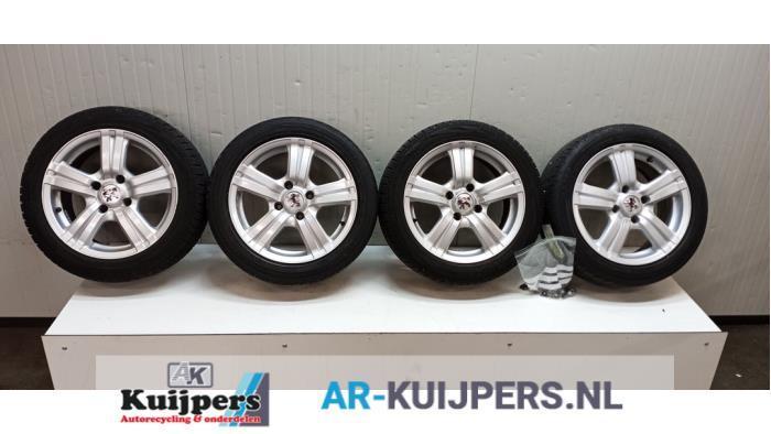 Sportvelgenset + banden van een Peugeot 206 PLUS, Auto-onderdelen, Banden en Velgen, Personenwagen, Gebruikt