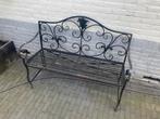 Klassiek tuinbankje voor de sier, Ophalen of Verzenden, Zo goed als nieuw, Metaal
