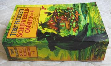Terry Pratchett - Schijfwereld Omnibus nr. 4  beschikbaar voor biedingen