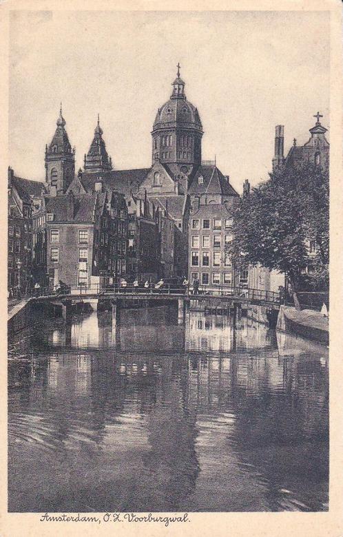 02799 - Amsterdam - O.Z. Voorburgwal, Verzamelen, Ansichtkaarten | Nederland, Ongelopen, Noord-Holland, 1920 tot 1940, Verzenden