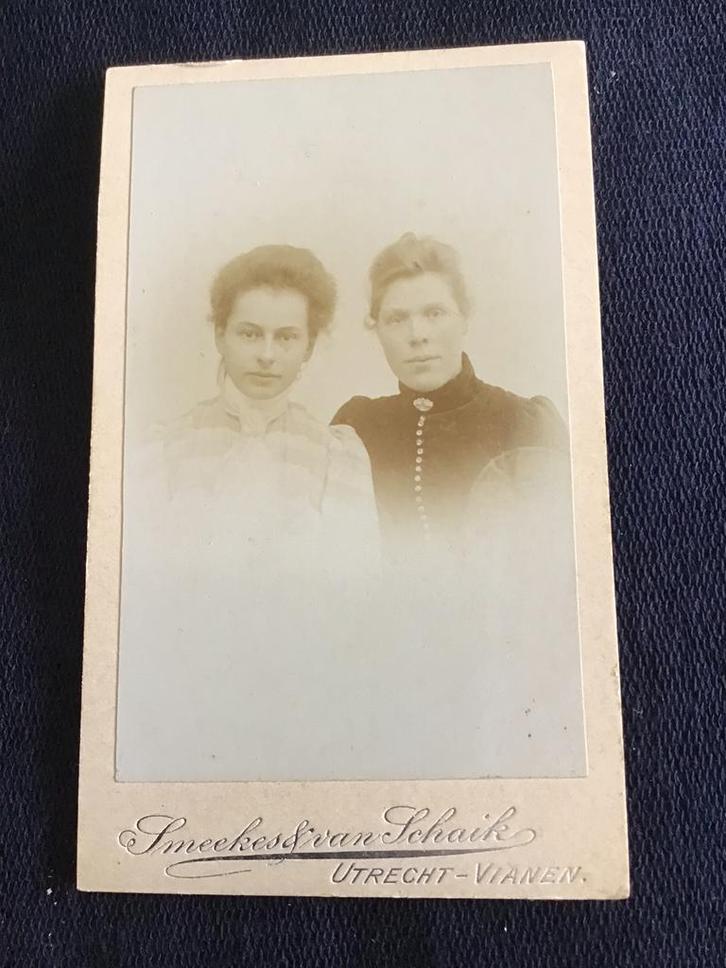 CDV, 2 Dames, Smeekes & van Schaik, Utrecht - Vianen, Verzamelen, Foto's en Prenten, Gebruikt, Foto, Voor 1940, Ophalen of Verzenden