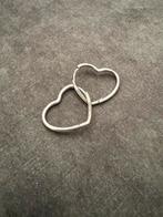 Pandora 'Loved' Hart Oorbellen, Sieraden, Tassen en Uiterlijk, Oorbellen, Ophalen of Verzenden, Zo goed als nieuw, Zilver, Hangers