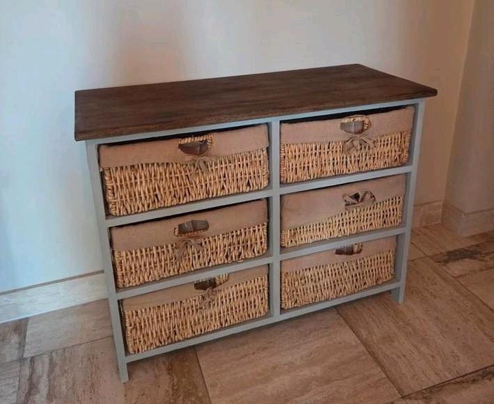 Commodekast met rieten manden, Huis en Inrichting, Kasten | Dressoirs, Ophalen of Verzenden