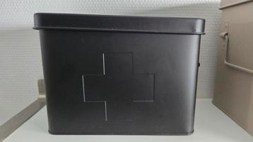 Hema Medicijnbox / Opbergbox Mat Zwart - Klein beschikbaar voor biedingen