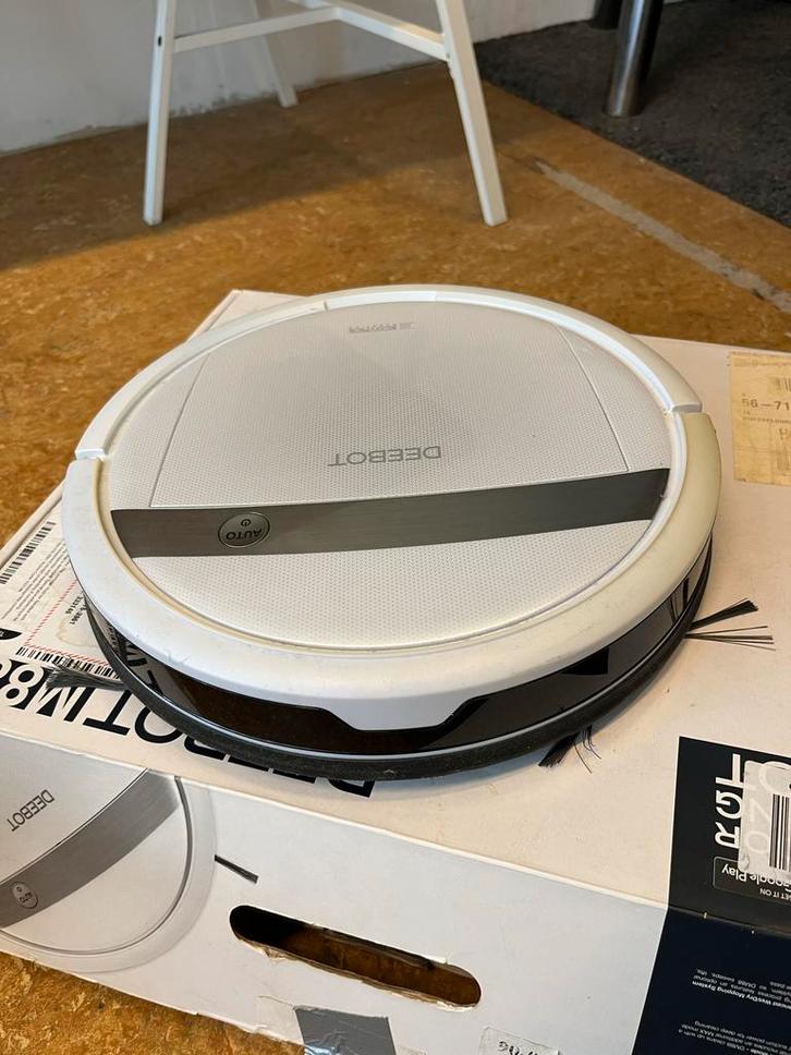 Ecovacs Deebot M88 Robotstofzuiger, Witgoed en Apparatuur, Stofzuigers, Gebruikt, Robotstofzuiger, Minder dan 1200 watt, Reservoir