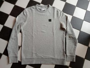 Chasin sweater maat M goede gedragen staat licht grijs beschikbaar voor biedingen
