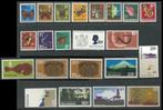 NEW ZEALAND 1970-76 ½c. - $ 2.00 Frankeerzegels (beide 20c)., Postzegels en Munten, Postzegels | Oceanië, Verzenden, Postfris