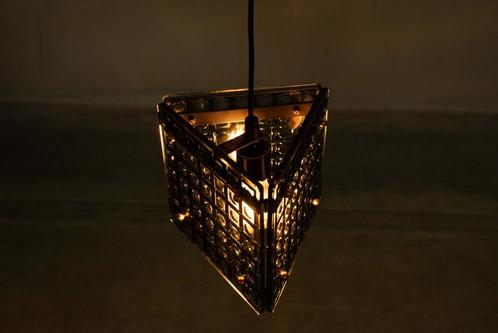 Midmod 3hoek hanglamp glas, smoked glass Kronobergs pendant, Huis en Inrichting, Lampen | Hanglampen, Gebruikt, Minder dan 50 cm