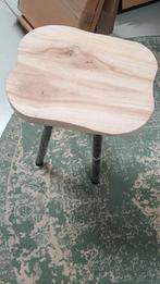 Side table teak hout met metalen poten, Minder dan 55 cm, Nieuw, Ophalen of Verzenden, Overige vormen