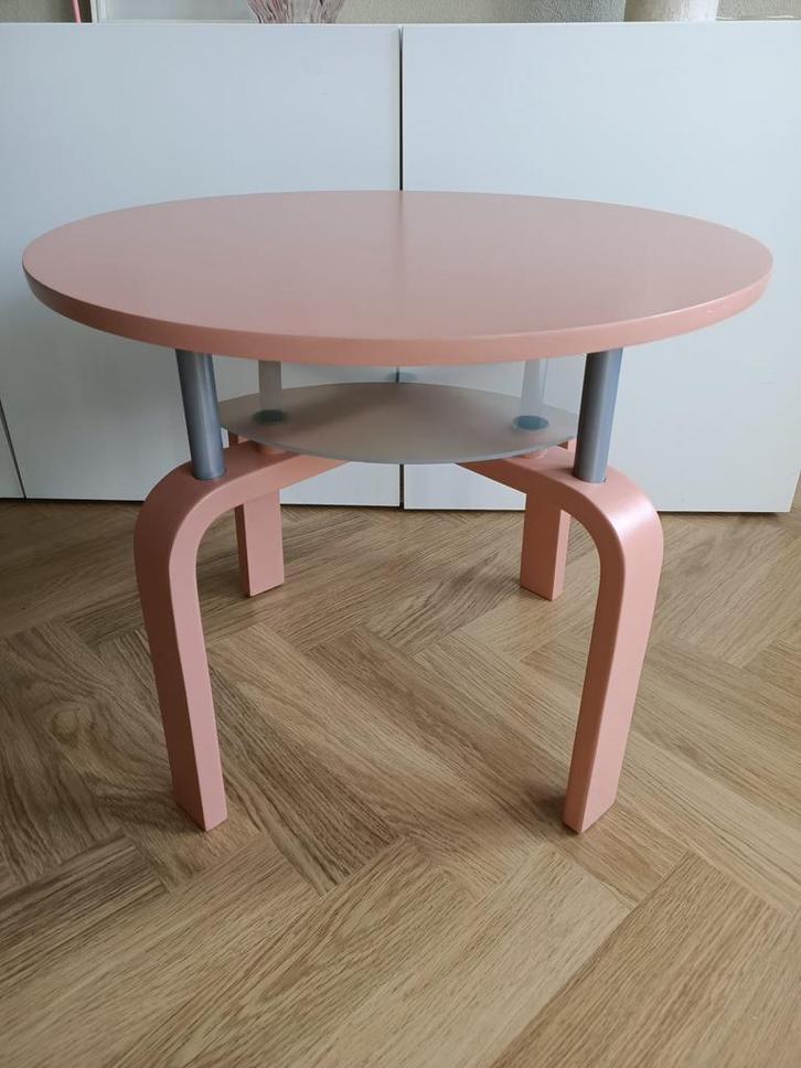 Pitea bijzettafel | IKEA 1991 | naar design Alvar Aalto, Huis en Inrichting, Tafels | Bijzettafels, Zo goed als nieuw, Rond, 45 tot 60 cm