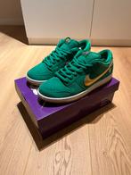 Nike SB Dunk low St. Patrick’s Day | mt 45, Overige kleuren, Nike, Ophalen of Verzenden, Sneakers of Gympen