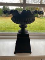 Twee potten op sokkel en twee kandelaren, Ophalen, Overige materialen, Gebruikt, 25 tot 50 cm