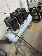 Krachtige Compressor met Grote Capaciteit, Gebruikt, Mobiel, 6 tot 10 bar, 100 liter of meer