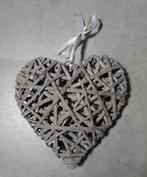 NIEUW Decoratie HART met wit satijnen lint, Huis en Inrichting, Woonaccessoires | Overige, Ophalen of Verzenden, Nieuw