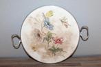 Antiek taartplateau van aardewerk met prachtig bloemendecor, Ophalen of Verzenden