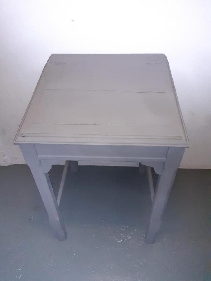 Schrijftafeltje grijs brocante landelijk bureau met klep, Antiek en Kunst, Curiosa en Brocante, Ophalen