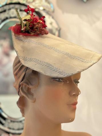 Oude vintage theater hoed hoofdtooi fascinator 50s-60s beschikbaar voor biedingen
