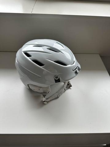 Skihelm Dames Maat M beschikbaar voor biedingen