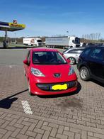 Peugeot 107 1.0 12V 3DR 2008 Rood, Auto's, Voorwielaandrijving, Stof, 4 stoelen, 68 pk