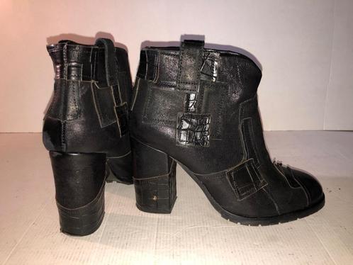 FORNARINA zwarte geheel leren enkel laarzen maat 36, Kleding | Dames, Schoenen, Zo goed als nieuw, Lage of Enkellaarzen, Zwart