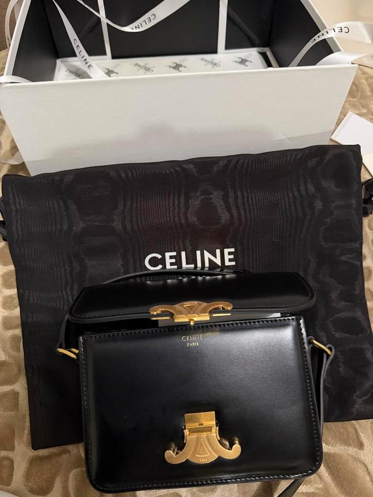 Celine Teen Triomphe Tas - Zwart, Sieraden, Tassen en Uiterlijk, Tassen | Damestassen, Nieuw, Schoudertasje, Zwart, Ophalen of Verzenden