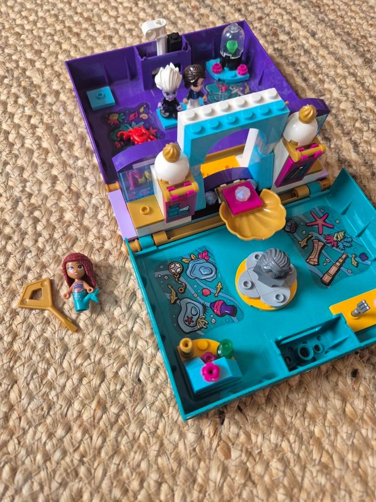 Lego Ariel boek, Ophalen of Verzenden