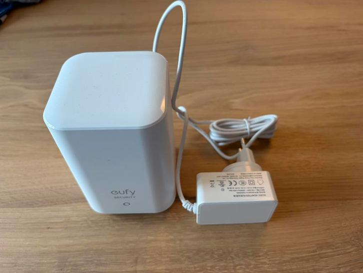 Eufy home-base 2 T8010 basisstation met adapter, Audio, Tv en Foto, Videobewaking, Gebruikt, Ophalen of Verzenden