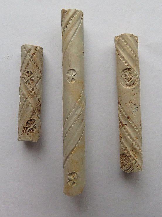 kleipijpen, pijpenkoppen, bodemvondst, Antiek en Kunst, Antiek | Keramiek en Aardewerk, Ophalen of Verzenden