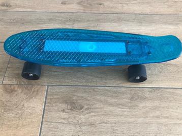 Skateboard beschikbaar voor biedingen