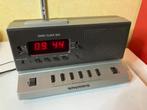 Grundig SONO CLOCK 800, Audio, Tv en Foto, Radio's, Ophalen of Verzenden, Zo goed als nieuw, Wereldontvanger