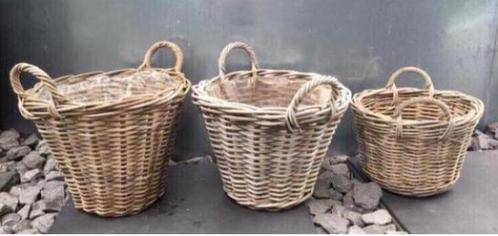 Mooie grote Huis en Tuin manden diverse Brocante bloempotten, Huis en Inrichting, Woonaccessoires | Schalen en Manden, Zo goed als nieuw