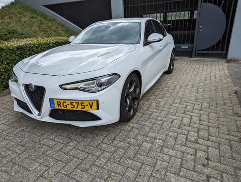 Alfa Romeo Giulia 2.0 Turbo 200pk Aut 2017 Wit, Auto's, Alfa Romeo, Particulier, Giulia, ABS, Achteruitrijcamera, Airbags, Airconditioning