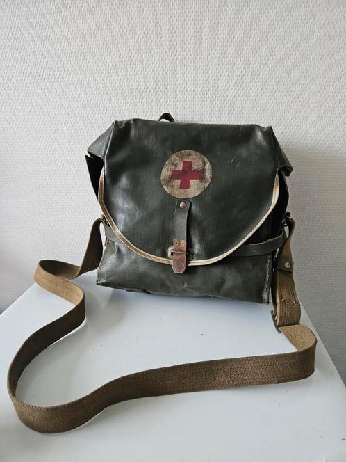 DDR EHBO Tas - Vintage Eerste Hulp Kit, Verzamelen, Militaria | Tweede Wereldoorlog, Ophalen of Verzenden