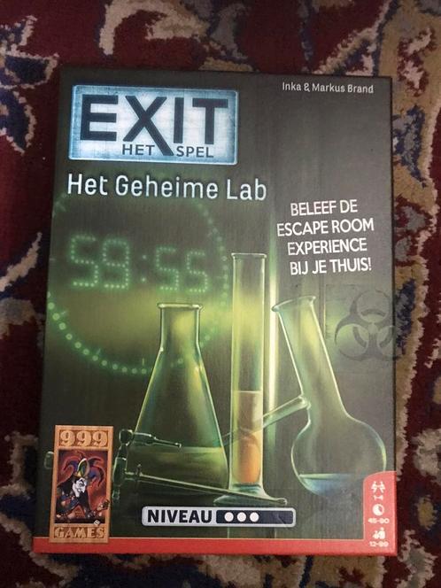 EXIT - Het Geheime Lab - Breinbreker, Hobby en Vrije tijd, Gezelschapsspellen | Kaartspellen, Zo goed als nieuw, Ophalen of Verzenden