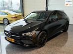 Mercedes-Benz CLA-klasse Shooting Brake 250e AMG Black Editi, Auto's, CLA, Gebruikt, 4 cilinders, Zwart