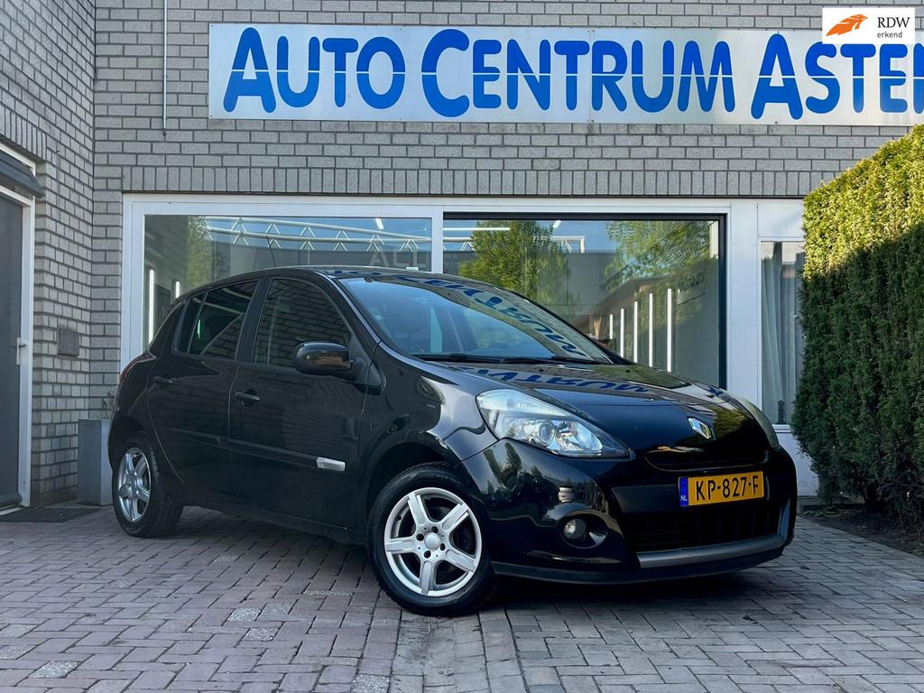 Renault Clio 1.2 TCe Special Line, Voorwielaandrijving, Gebruikt, 4 cilinders, Metallic lak