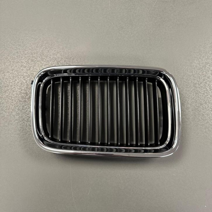 Chrome nierengrille rechts BMW E36, Auto-onderdelen, Overige Auto-onderdelen, BMW, Nieuw, BOVAG lid, Erkend duurzaam, Ophalen of Verzenden