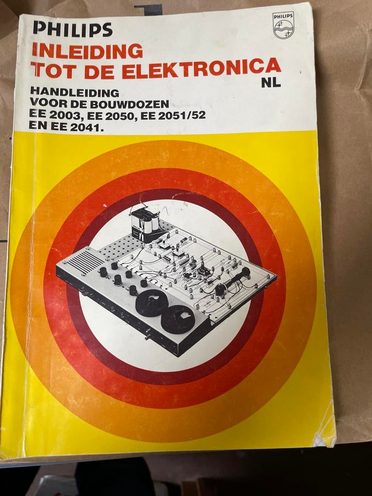 Philips Inleiding tot de Elektronica Handleiding Bouwdozen, Ophalen of Verzenden, Gelezen, Elektrotechniek