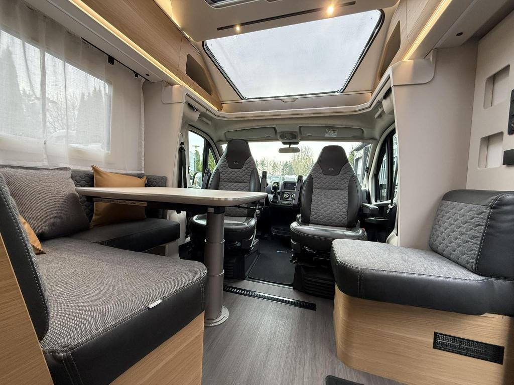 Adria Coral 600 SL - LEVEL-AUTOMAAT-LENGTEBEDDEN, Caravans en Kamperen, Campers, Automaat, Standaard zit, Fiat, Tot en met 2
