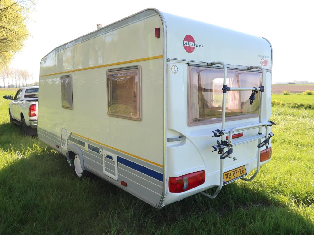 Bürstner Ventana Avantgarde 435 TS / voortent / 1e, Caravans en Kamperen, Standaardzit, Bedrijf, Bürstner, Tot en met 4