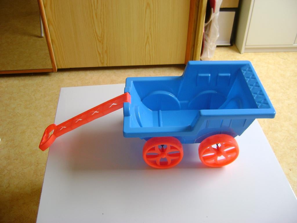 blauwe voortrek kar met opvouwbare trekstang 55lxbak 19x16cm, Ophalen of Verzenden, Zo goed als nieuw, Overige typen, Met wieltjes