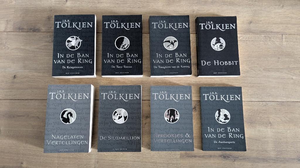 Complete Tolkien collectie (8 boeken) – zo goed als nieuw, Ophalen, Zo goed als nieuw, J.R.R. Tolkien