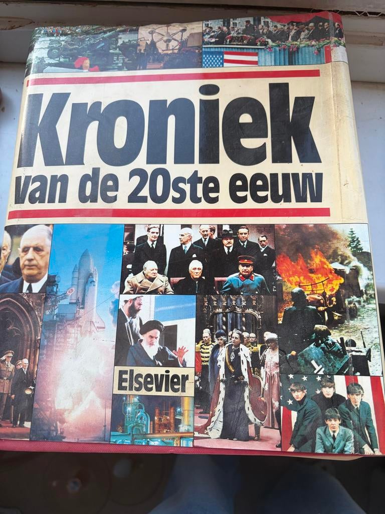 Kroniek van de 20ste eeuw - Uitgebreid Historisch Overzicht, Boeken, Ophalen of Verzenden, 20e eeuw of later, Gelezen