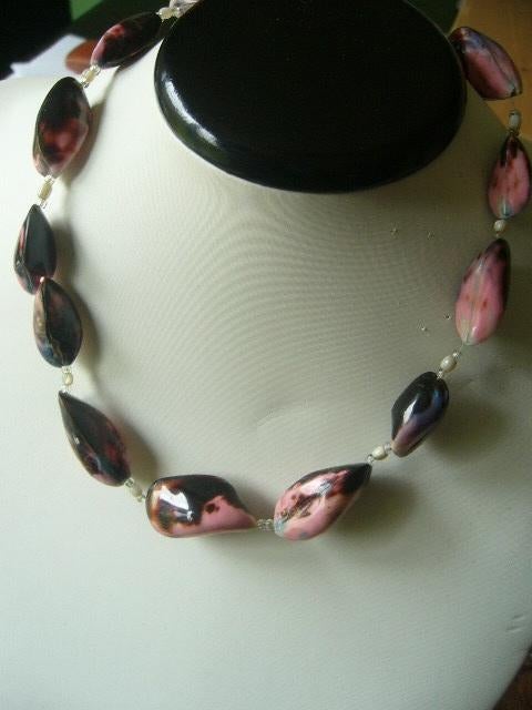 KETTING MET PRACHTIGE EDELSTENEN??? RHODONIET ???, Sieraden, Tassen en Uiterlijk, Antieke sieraden, Verzenden, Overige materialen