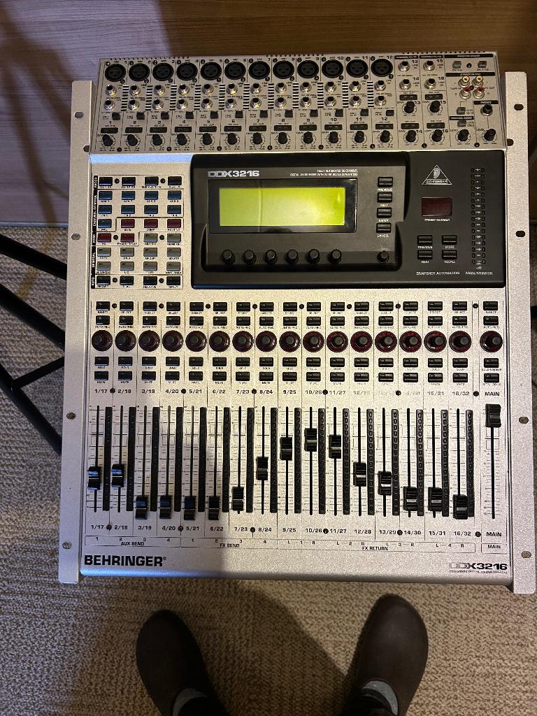 Behringer DDX3216 digitale mixer, Muziek en Instrumenten, Mengpanelen, Ophalen, Zo goed als nieuw