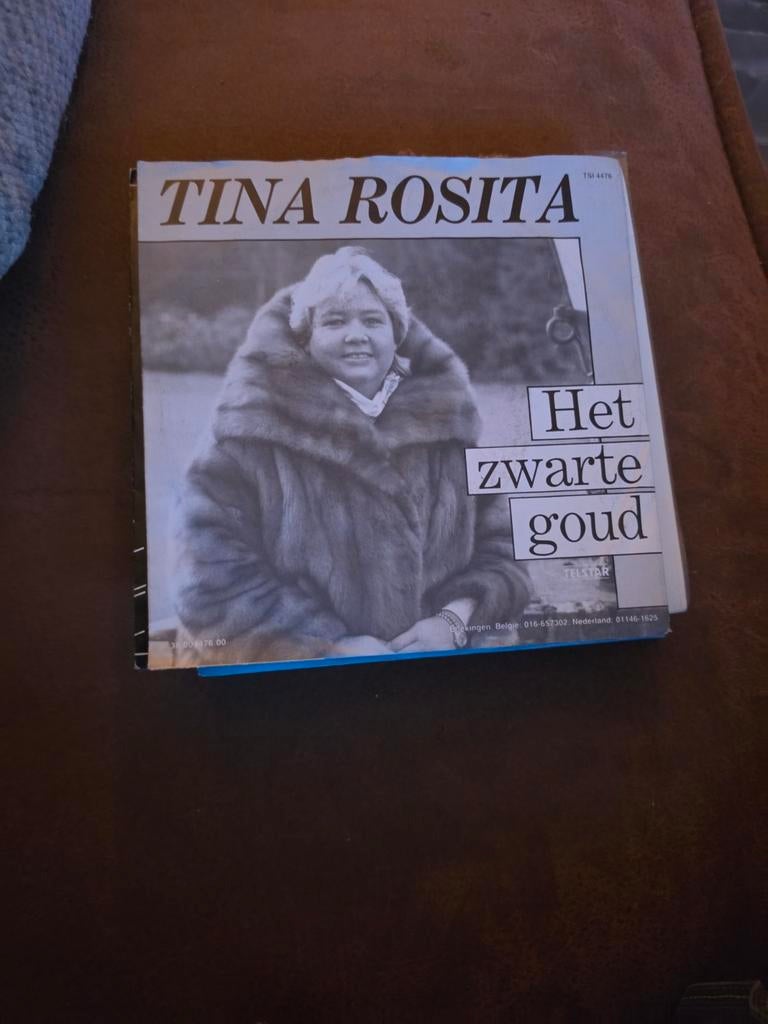 Tina Rosita - Het Zwarte Goud (Vinyl Single), Ophalen of Verzenden, 1980 - 1989, Gebruikt, 7 inch