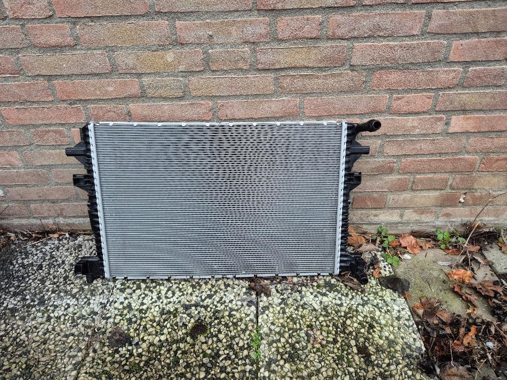 Originele VW Radiator vag 2Q0 121 253, Auto-onderdelen, Ophalen, Gebruikt, Seat