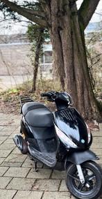 Zip 50cc 4 takt 2015, Ophalen, Zo goed als nieuw, Benzine, Zip