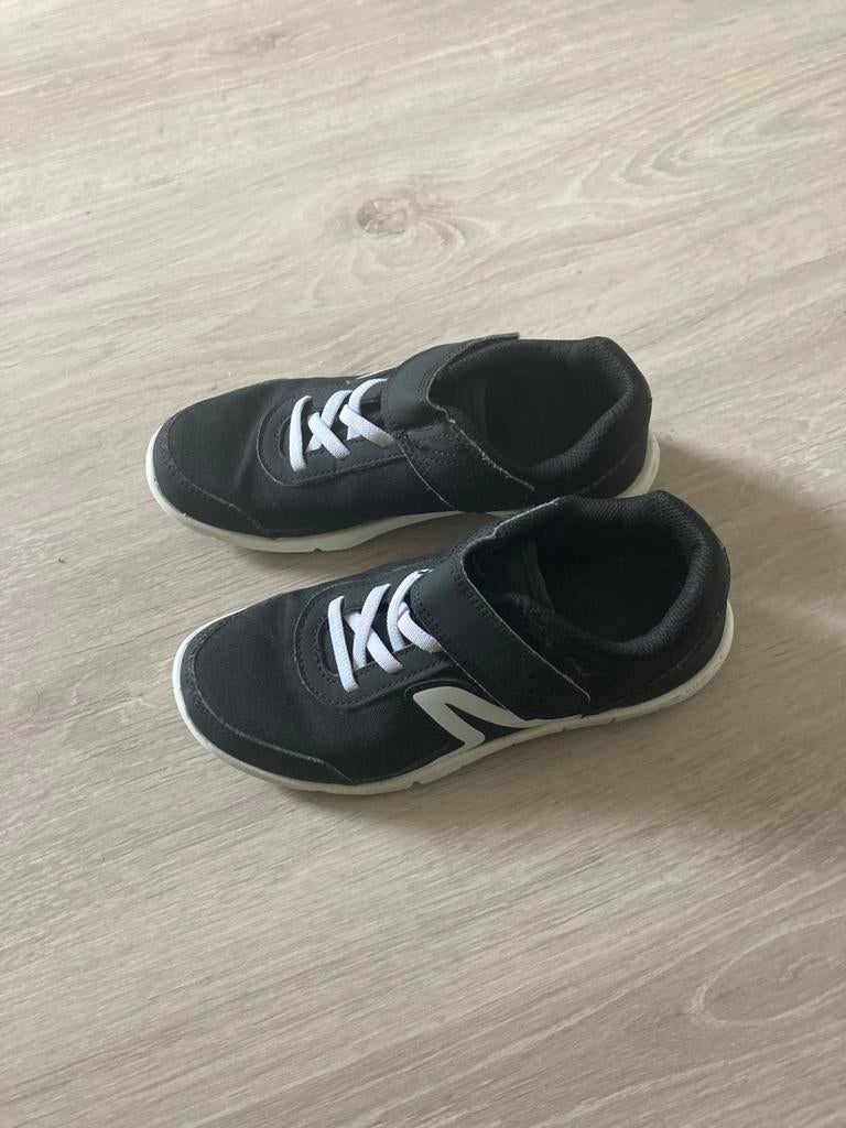 Gymschoenen kind 34, Kinderen en Baby's, Kinderkleding | Schoenen en Sokken, Ophalen, Zo goed als nieuw, Jongen of Meisje, Sportschoenen
