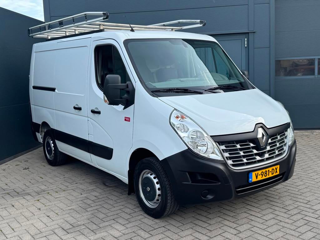 Renault Master T35 2.3 dCi L1H2 / Camera / Trekhaak / Nap, Voorwielaandrijving, Gebruikt, Euro 6, Renault